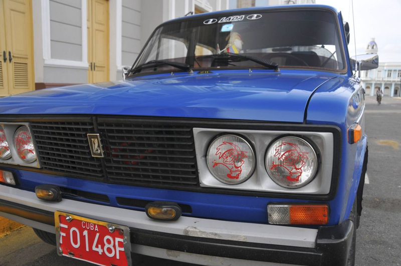 Illustration for article titled Even More Old Cars Down On The Cuban Street
